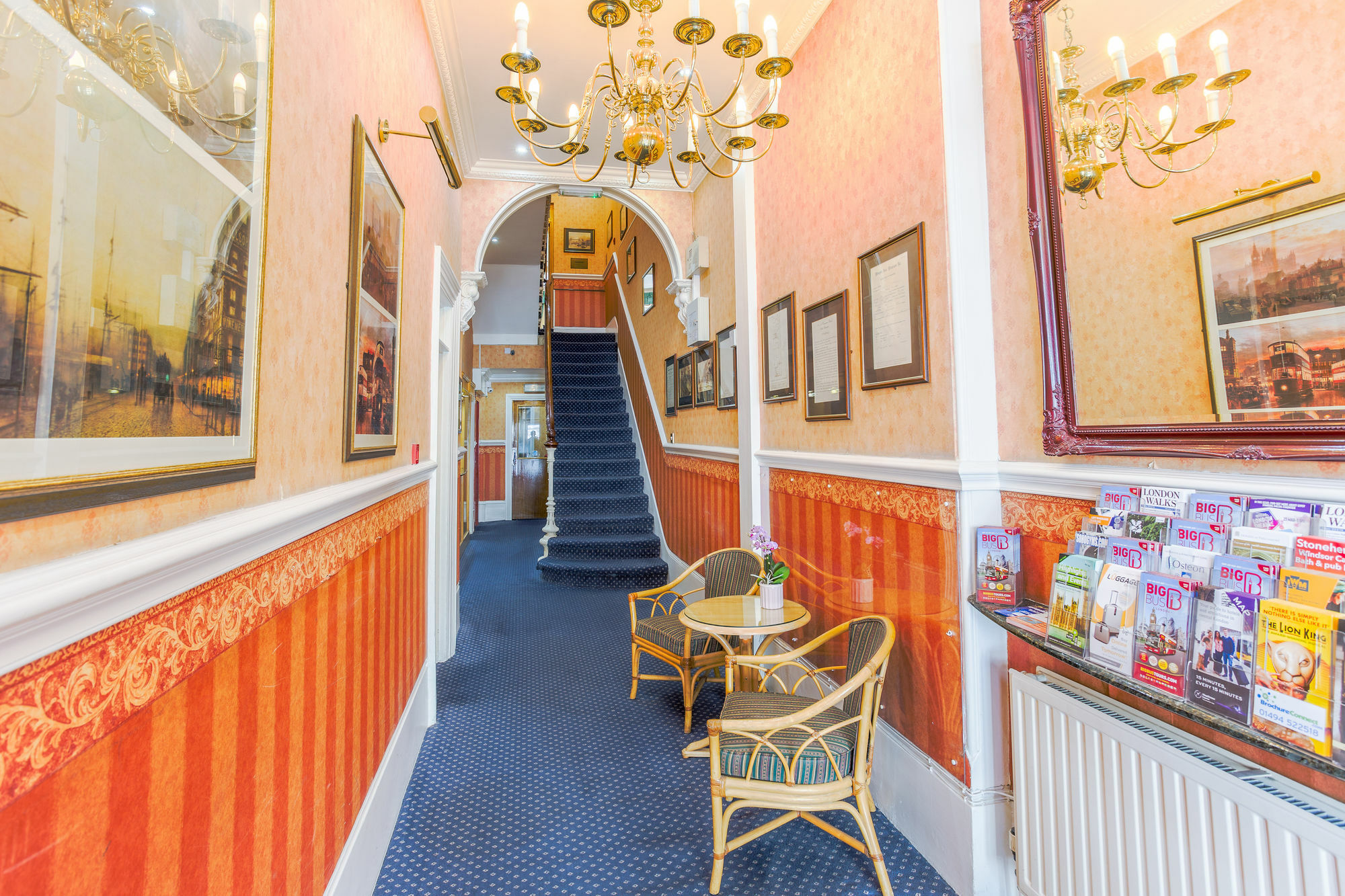 London Town Hotel Екстер'єр фото