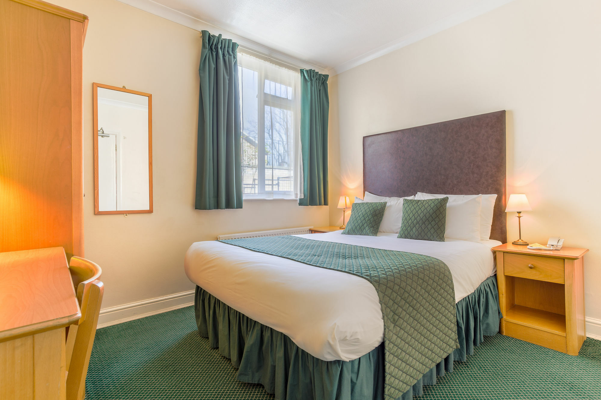 London Town Hotel Екстер'єр фото
