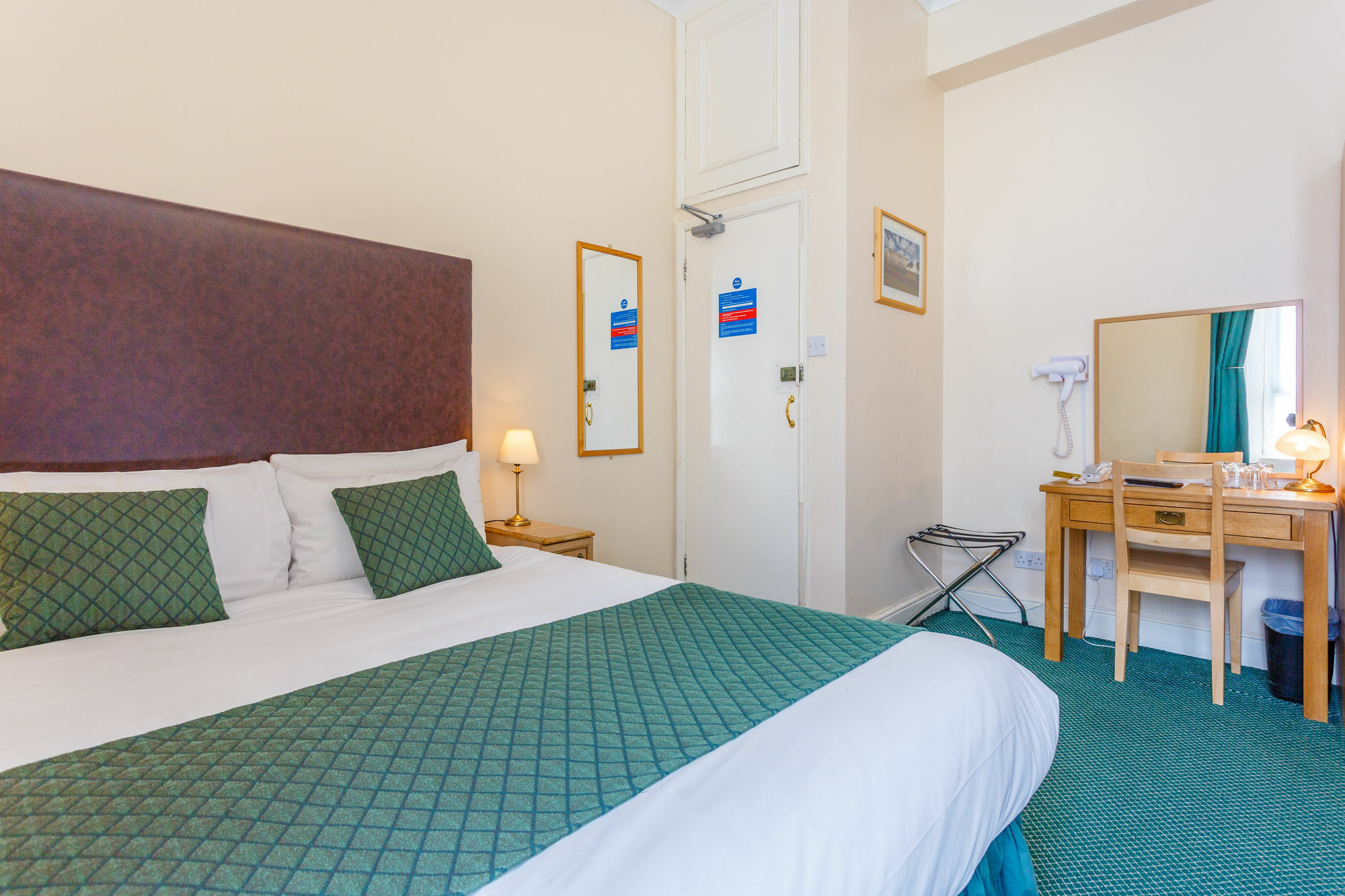 London Town Hotel Екстер'єр фото